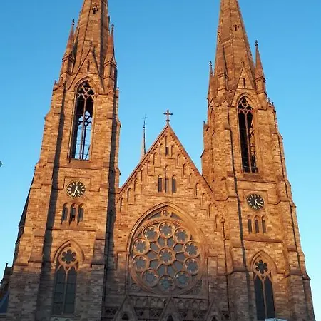 Le Saint-florent - Proche Centre, Chu, Zenith Et Gare